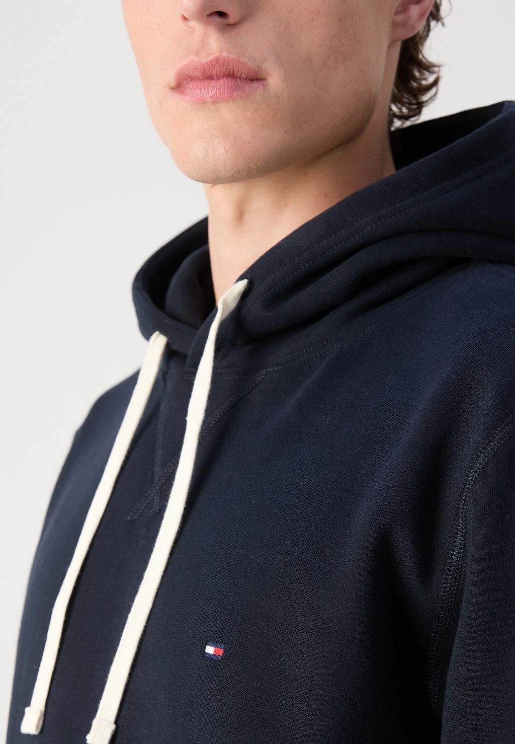Толстовка с капюшоном ESSENTIAL HOODY Tommy Hilfiger, темно-синий — фото 4