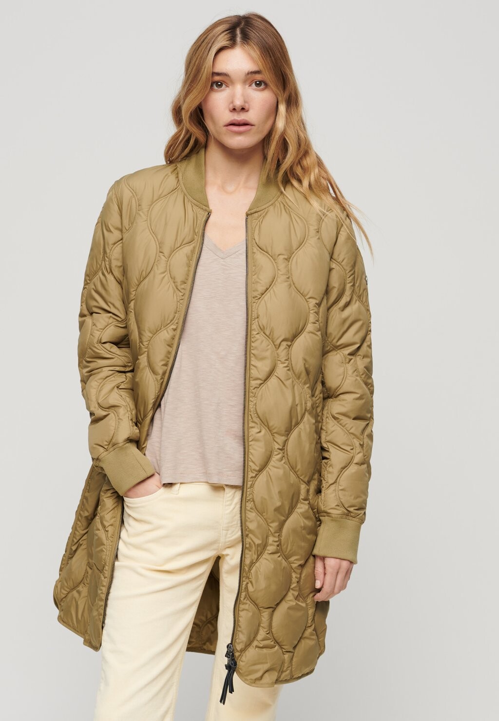 

Зимнее пальто STUDIOS LINER Superdry, цвет dried herb green