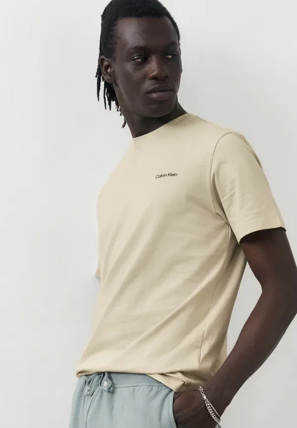 Футболка Calvin Klein Micro logo crew neck tee basic t-shirt, лунный свет