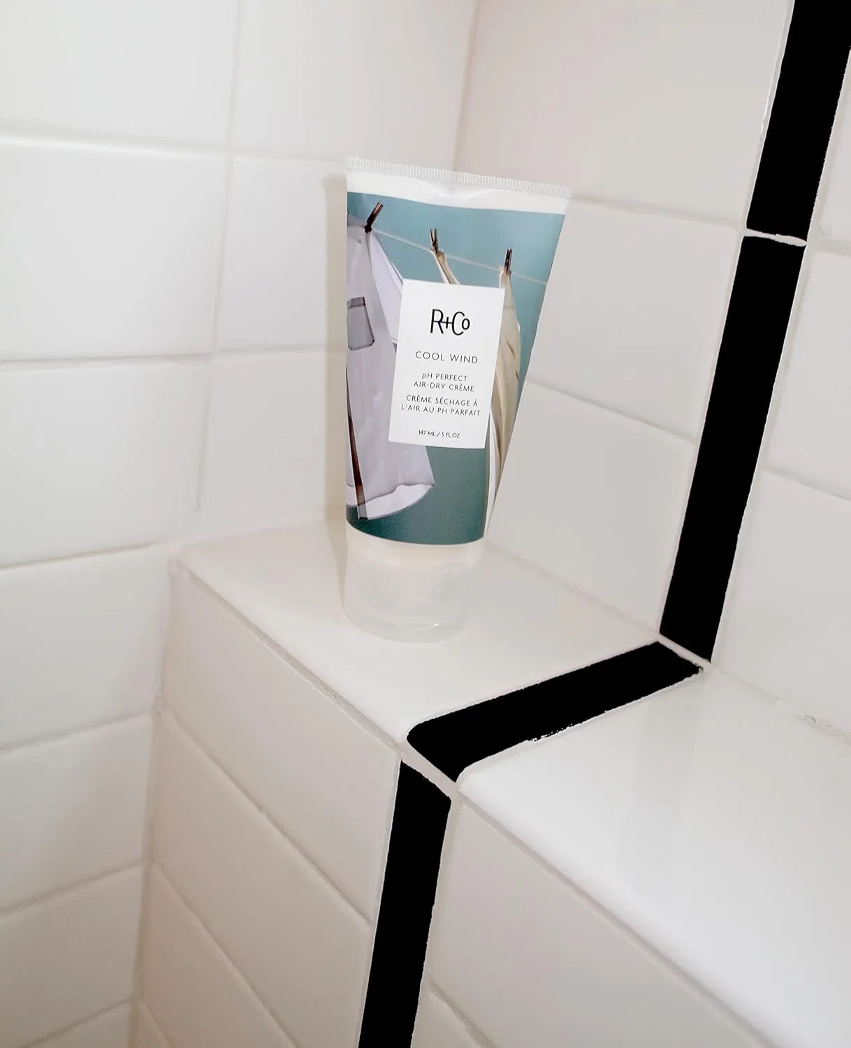 Крем для сушки волос на воздухе «Cool Wind pH Perfect Air Dry Cream» от R+Co R+Co — фото 3