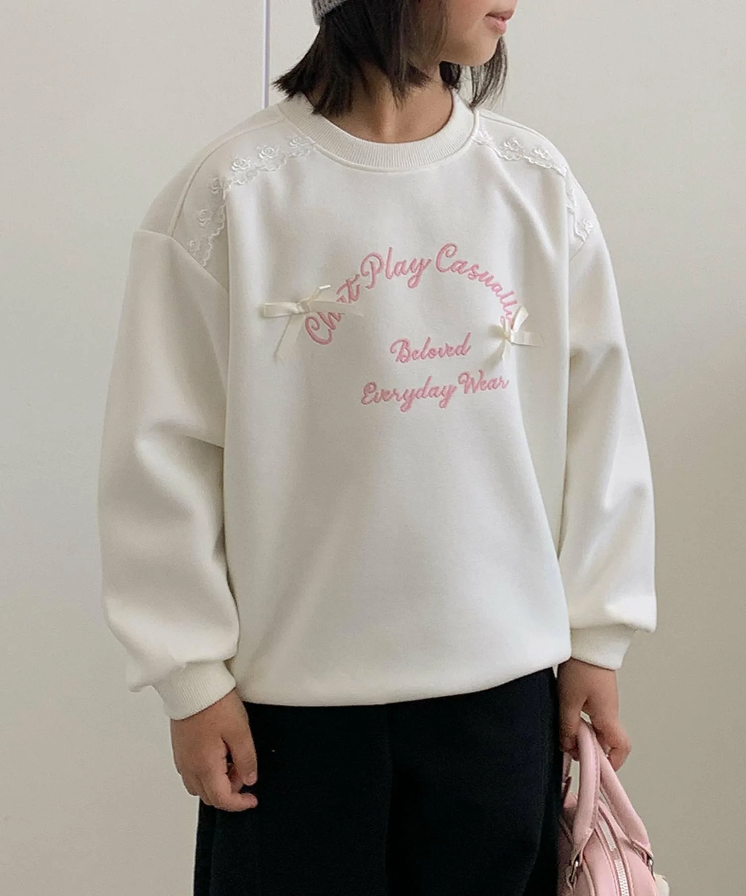 Толстовка с вышитой лентой Aimoha Kids, off white — фото 2