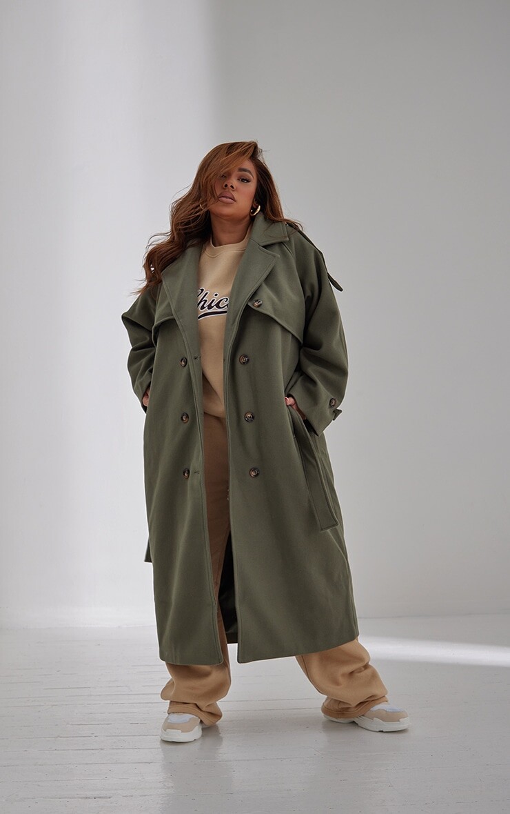 

PrettyLittleThing Объемное двубортное пальто цвета хаки с отделкой в ​​стиле милитари