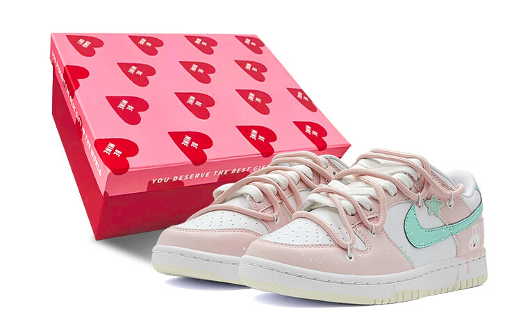 

Женские кроссовки для скейтбординга Nike Dunk, Pink