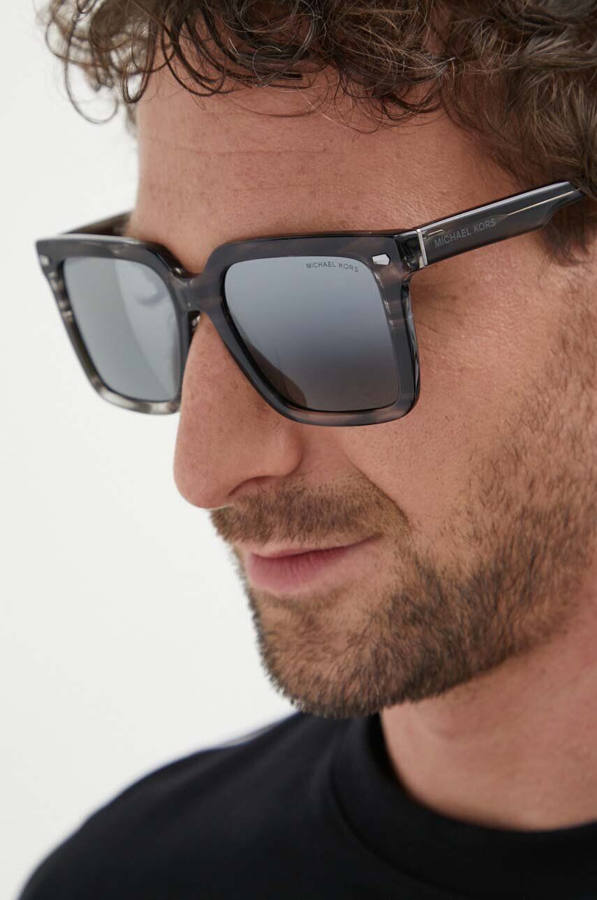 

Солнцезащитные очки ABRUZZO Michael Kors, серый