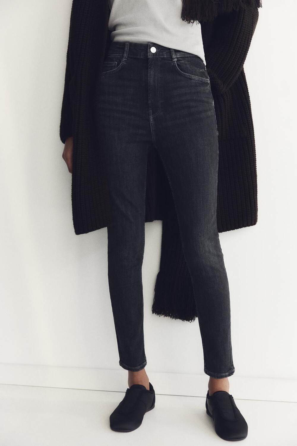 

Джинсы trf sculpt с высокой талией ZARA, серый