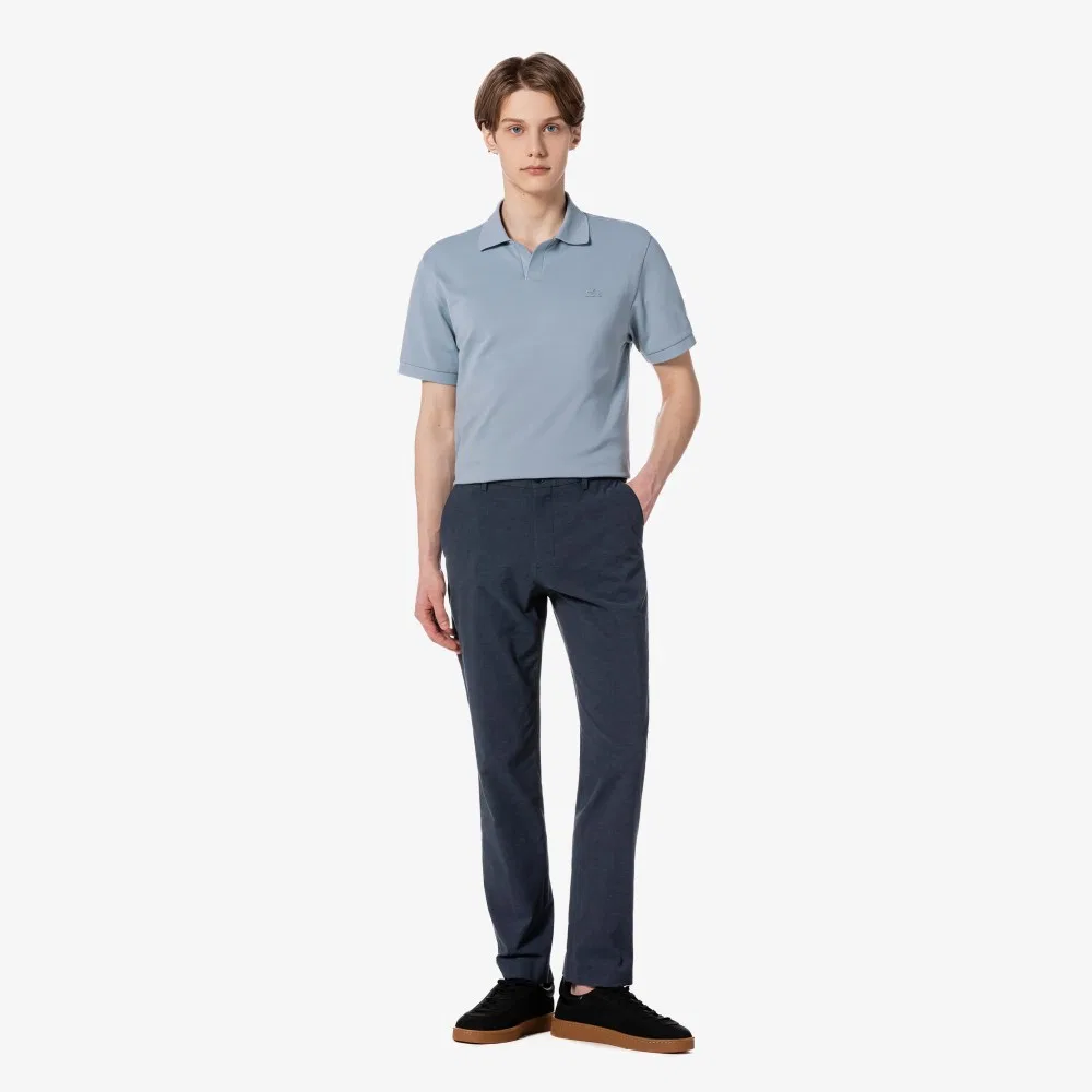 Мужские тёмно-синие брюки чинос из смесовой пряжи от Lacoste — фото 4
