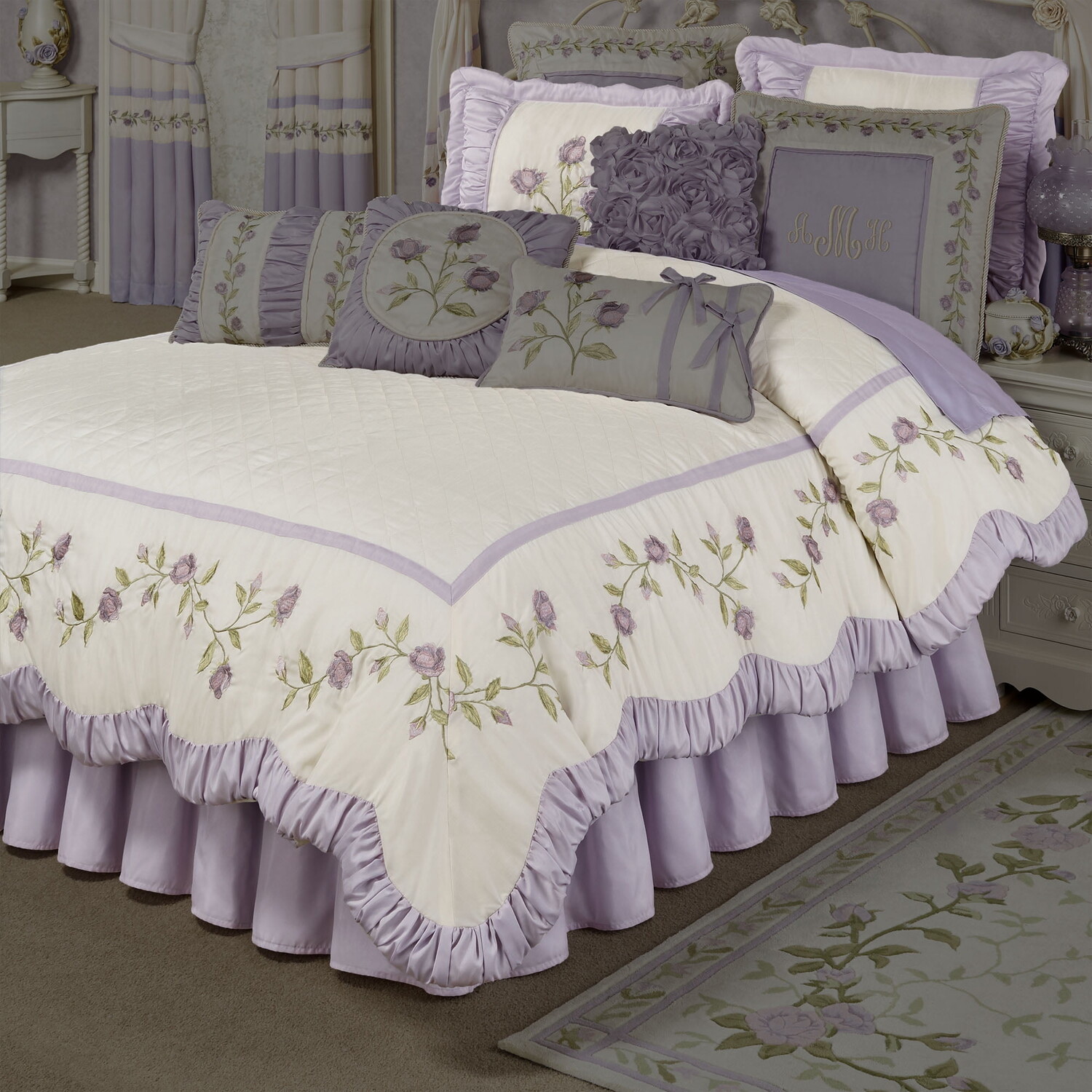 

Комплект постельного белья Queen Touch of Class, лавандовый