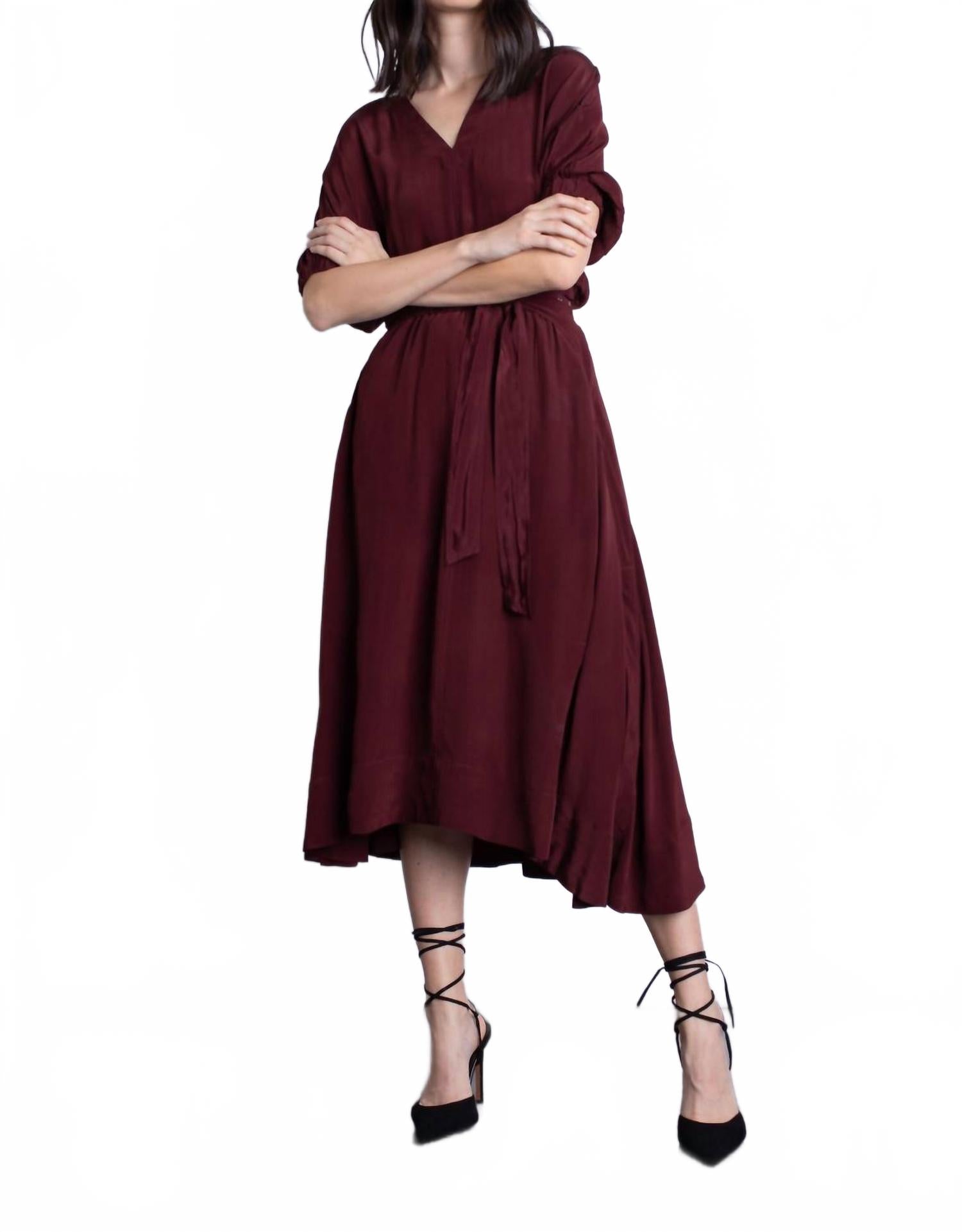 

Платье Galilea Solid в цвете мальбек Karina Grimaldi, Malbec