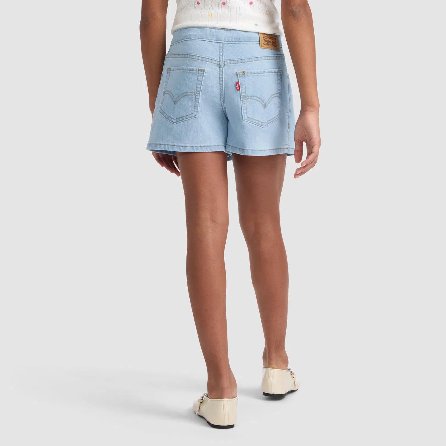 Джинсовая юбка-шорты для девочек 7-16 лет Levi's, Light Wash — фото 2