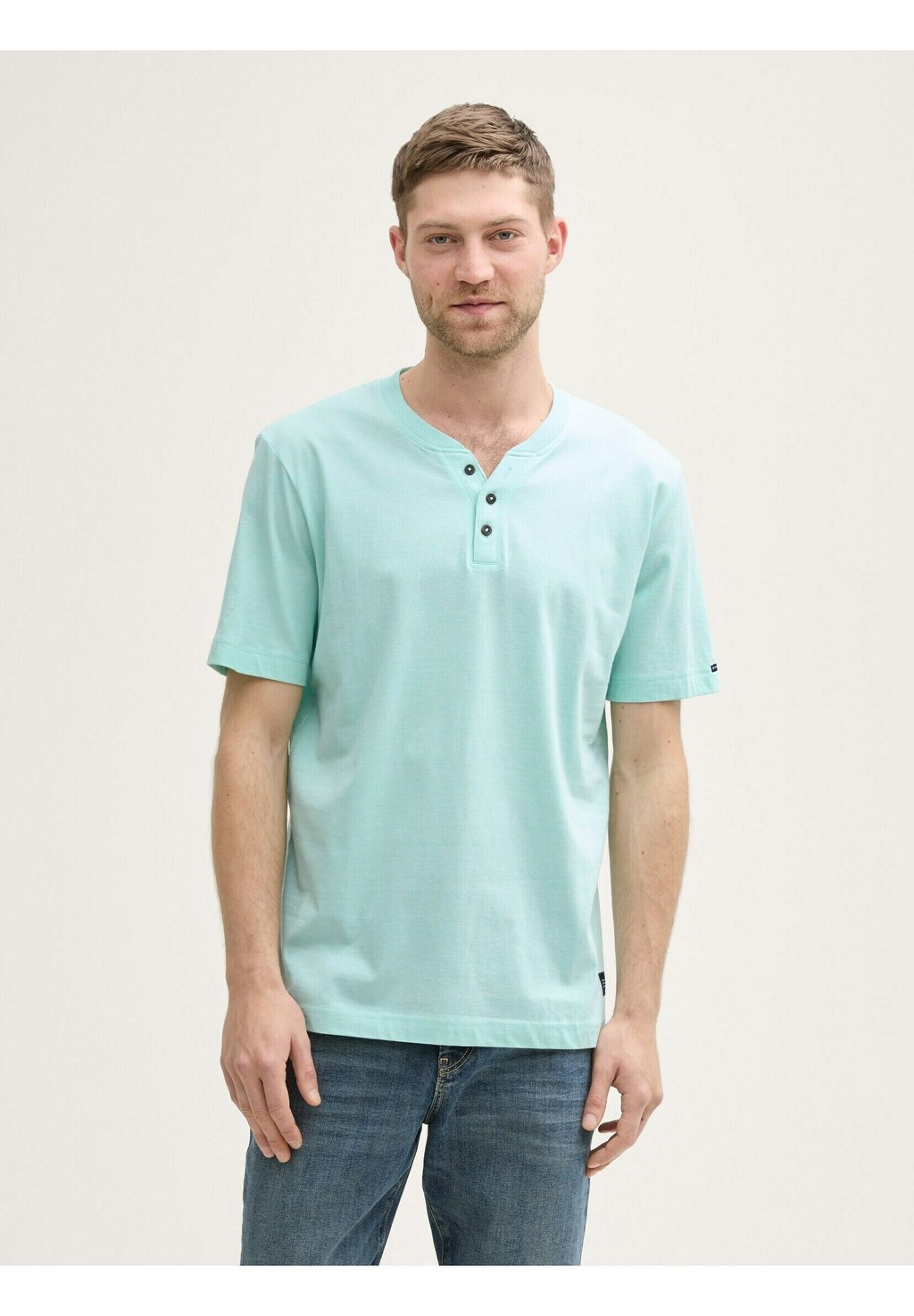 

Базовая футболка HENLEY TOM TAILOR, мята
