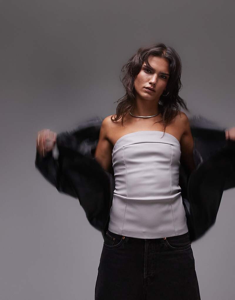 

Голубо-серый топ без бретелек из искусственной кожи Topshop