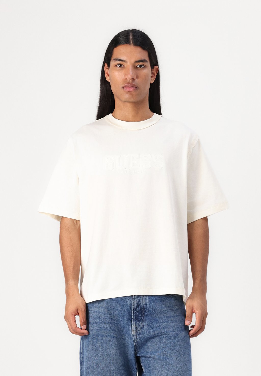 

Базовая футболка APPLIQUE BOXY TEE Guess Originals, песочный