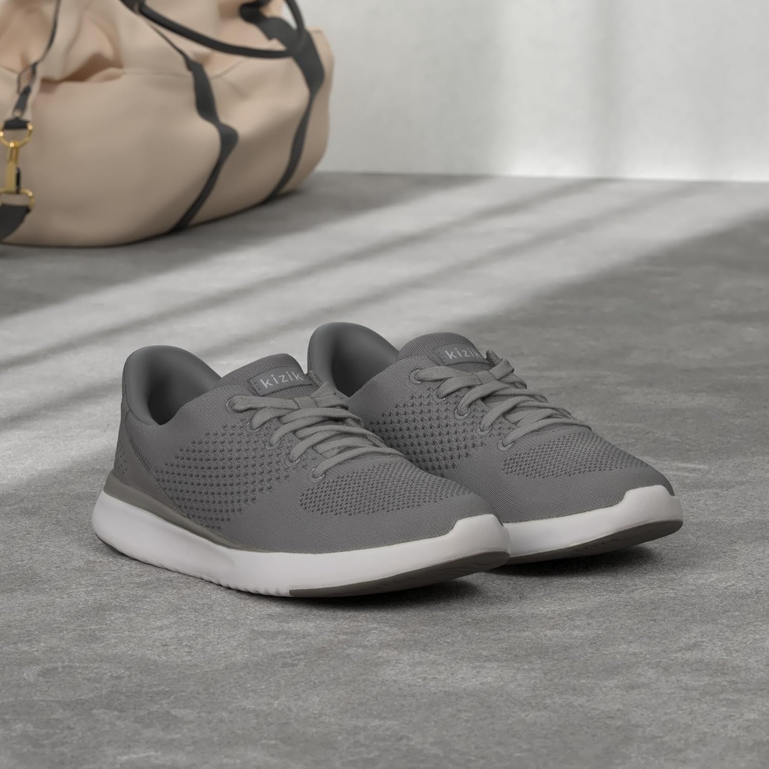 Кроссовки Kizik Slip On: Lima- удобные для повседневной носки, с Hands-Free, дышащий верх из трикотажа, мужские и женские прогулочные обувь с поддержкой свода стопы, серый — фото 2