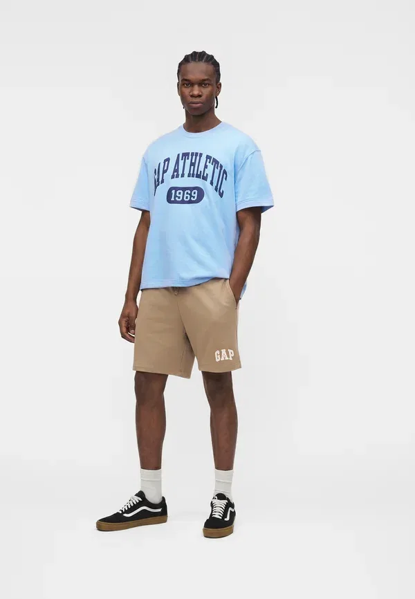 Штаны спортивные Gap, модель Logo, цвет бичвуд — фото 2