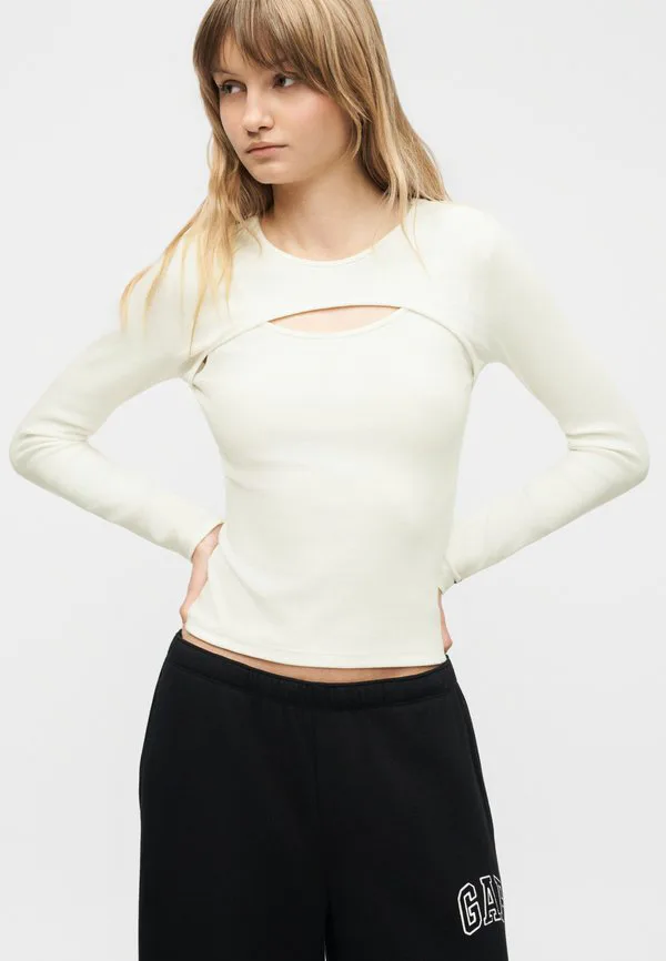 Футболка с длинными рукавами и вырезом логотипа Gap, New Off White — фото 4
