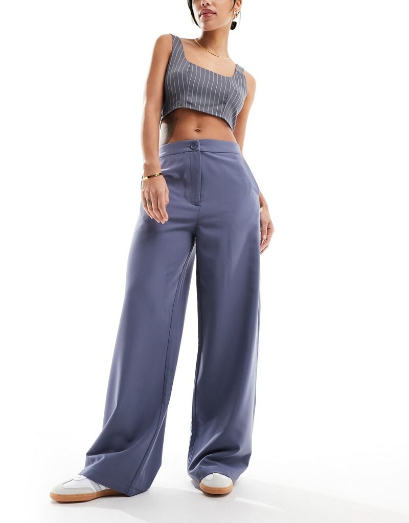 

ASOS DESIGN – синие широкие брюки для папы