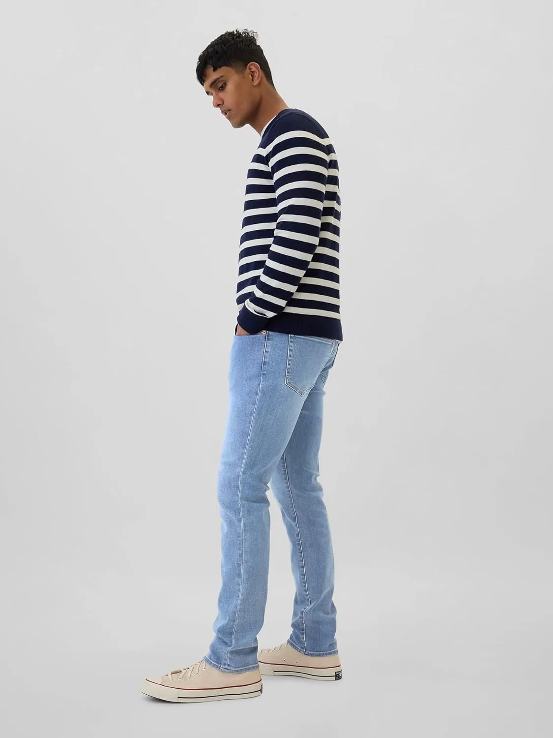 Джинсы GAP Athletic Slim Fit, Light Wash — фото 4