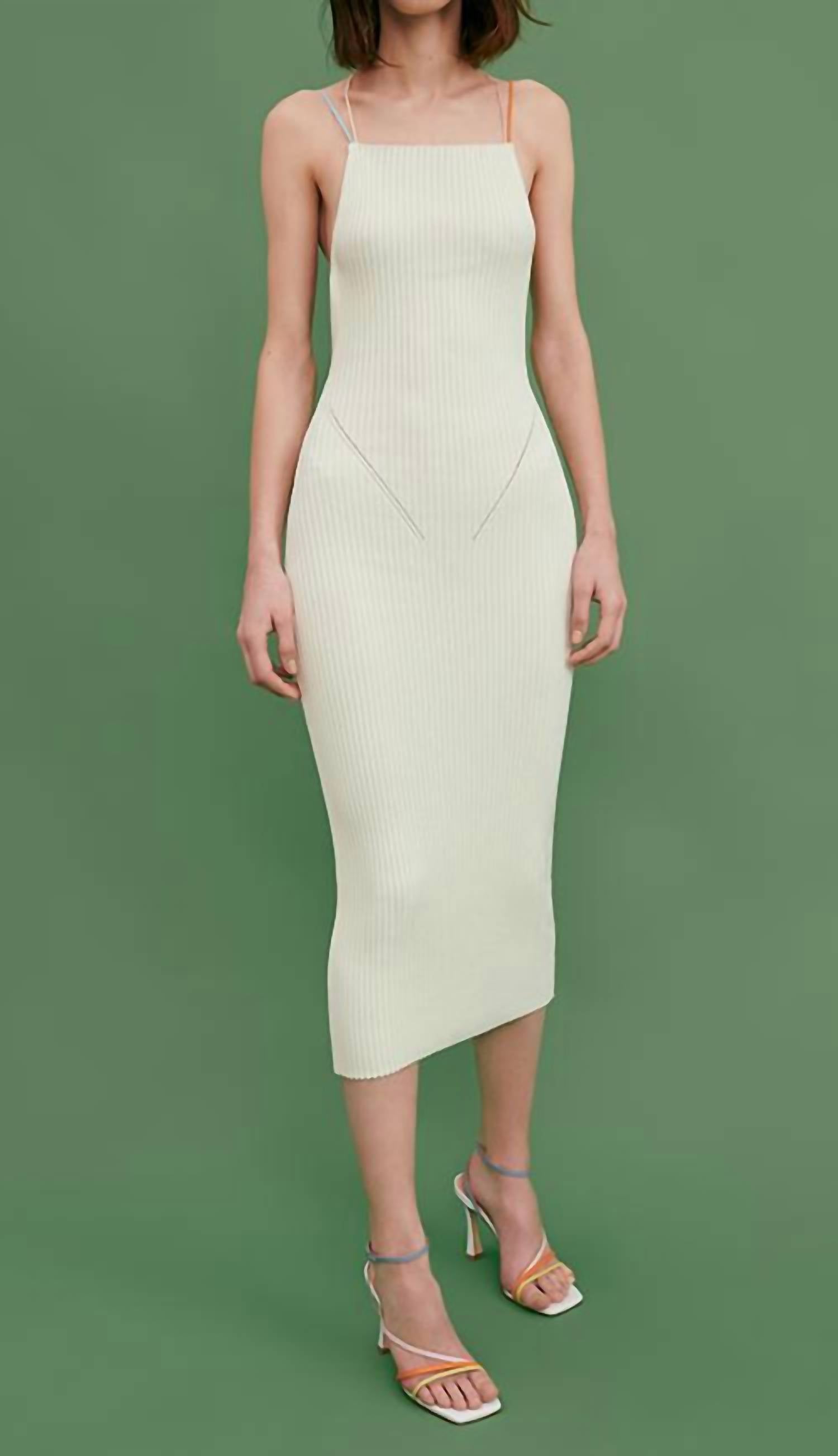 

Платье Rivoli с открытой спиной миди в белом цвете ANNA OCTOBER