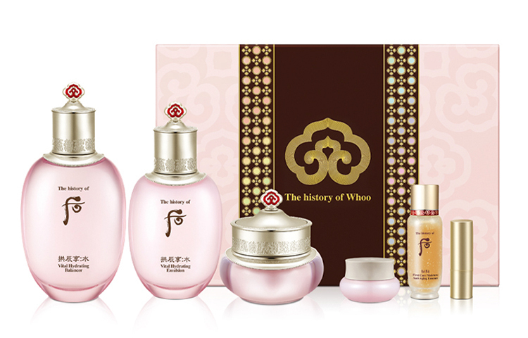

Наборы для ухода за кожей women's The History Of Whoo, 150ml+110ml+30ml+4ml+15ml+1.3g