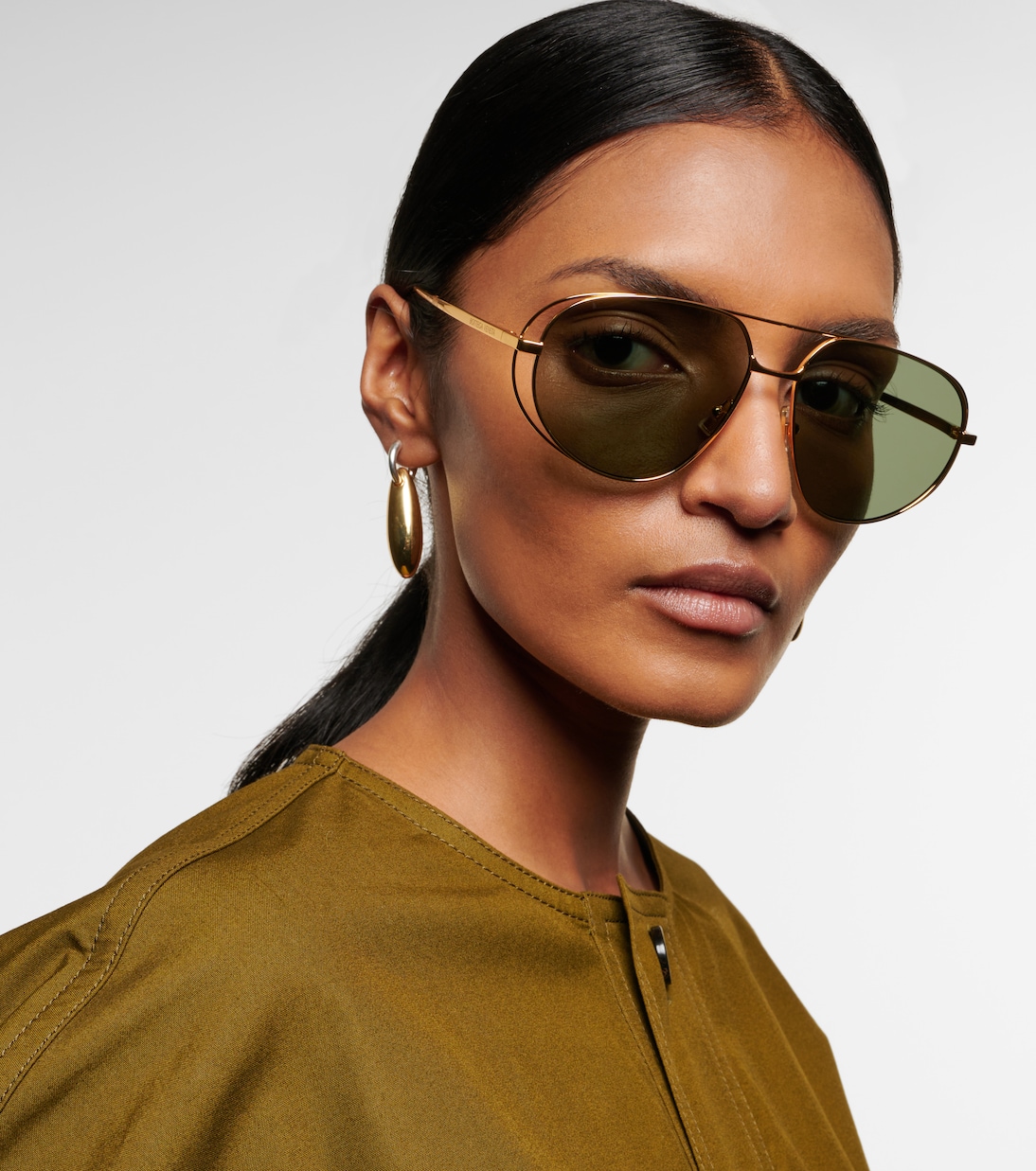Авиаторские солнцезащитные очки Bottega Veneta, Gold-Gold-Green — фото 3