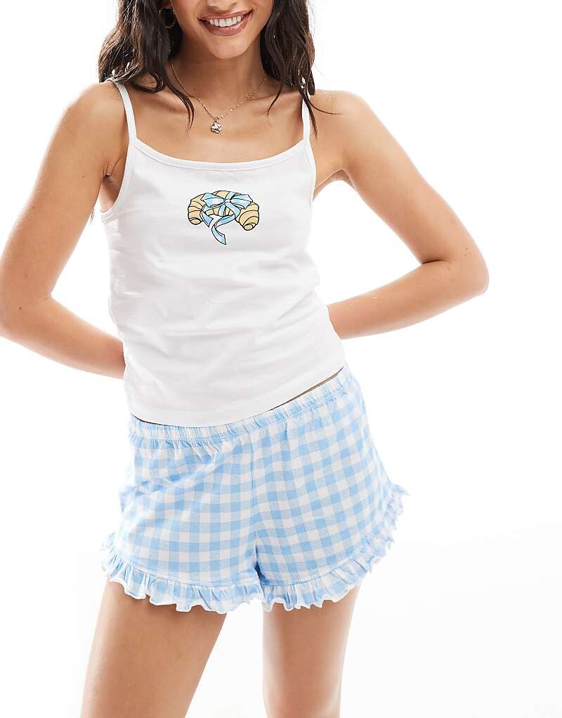 

ASOS DESIGN – Пижама с кофточкой с принтом круассанов и шортами с рюшами по подолу