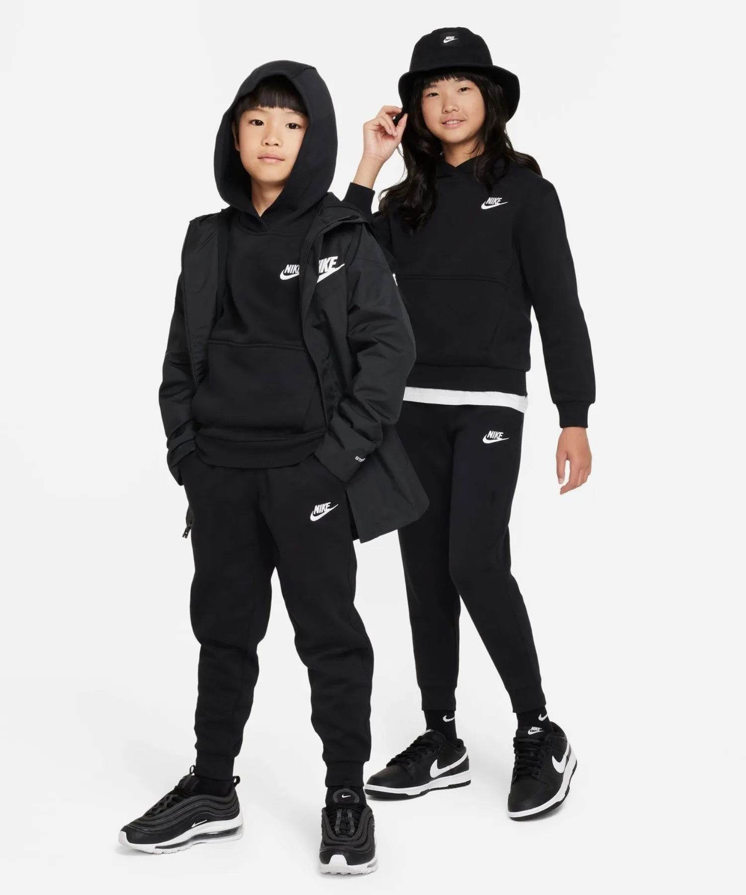 Детские спортивные штаны Nike Club Fleece тёмно-синие — фото 3