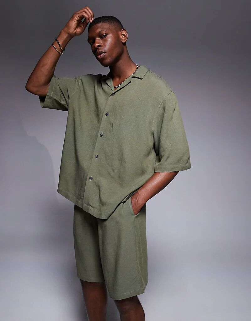 

Свободная льняная рубашка Revere зеленого цвета от ASOS DESIGN