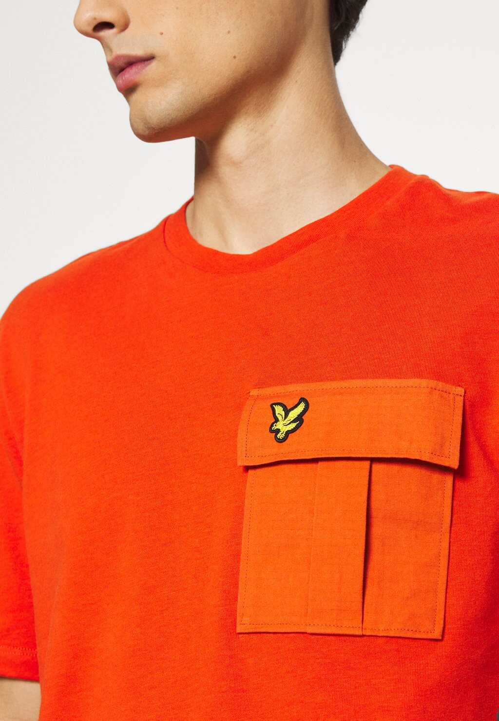 

Футболка с принтом POCKET Lyle & Scott, оранжевый
