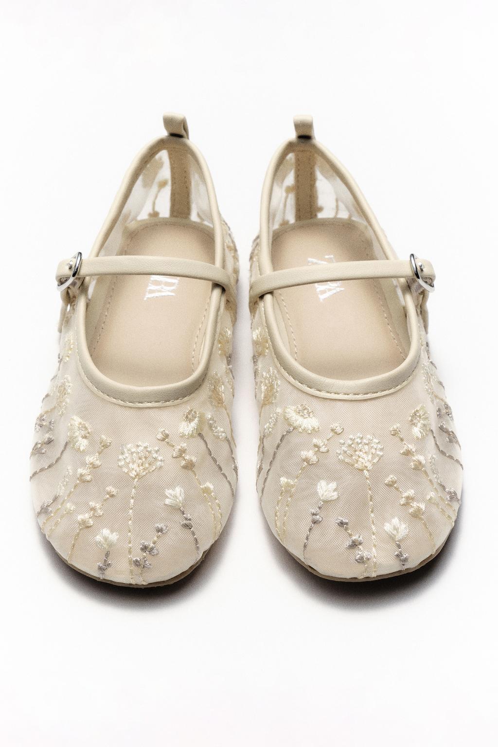 

Вышитые балетки ZARA, цвет Ecru White