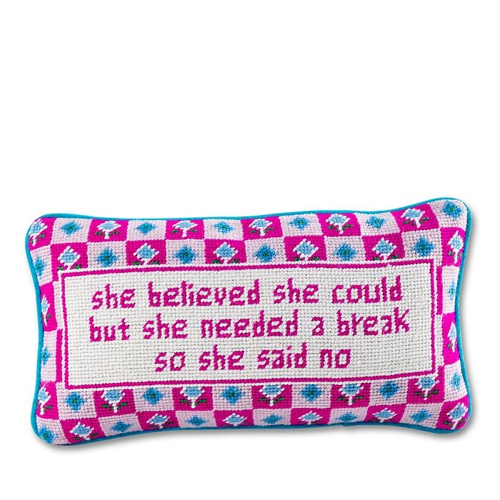 

Декоративная подушка Furbish Studio She Needs a Break с острием иглы, синий