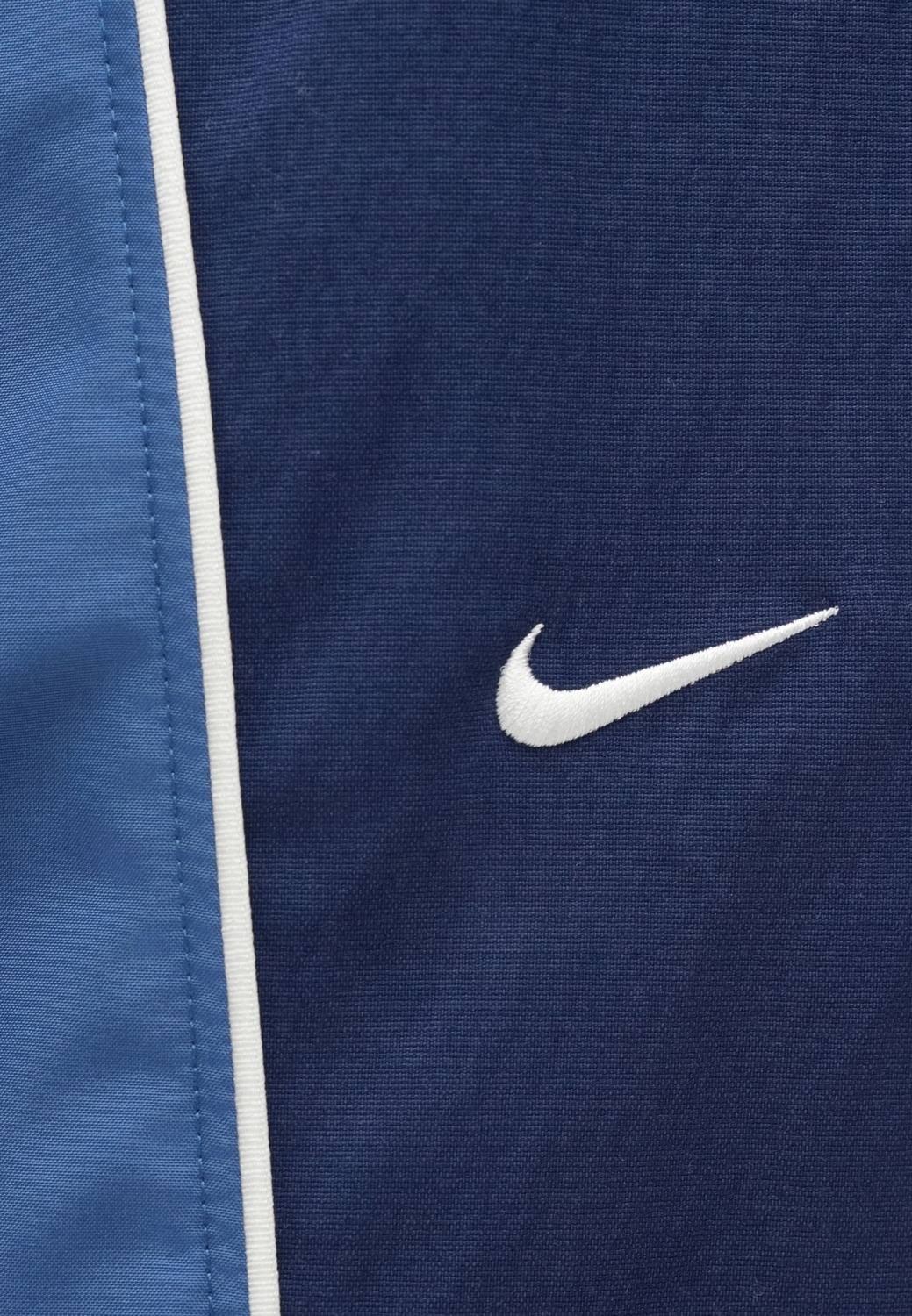 Nike Sportswear Широкие брюки в синем, темно-синем цвете — фото 2