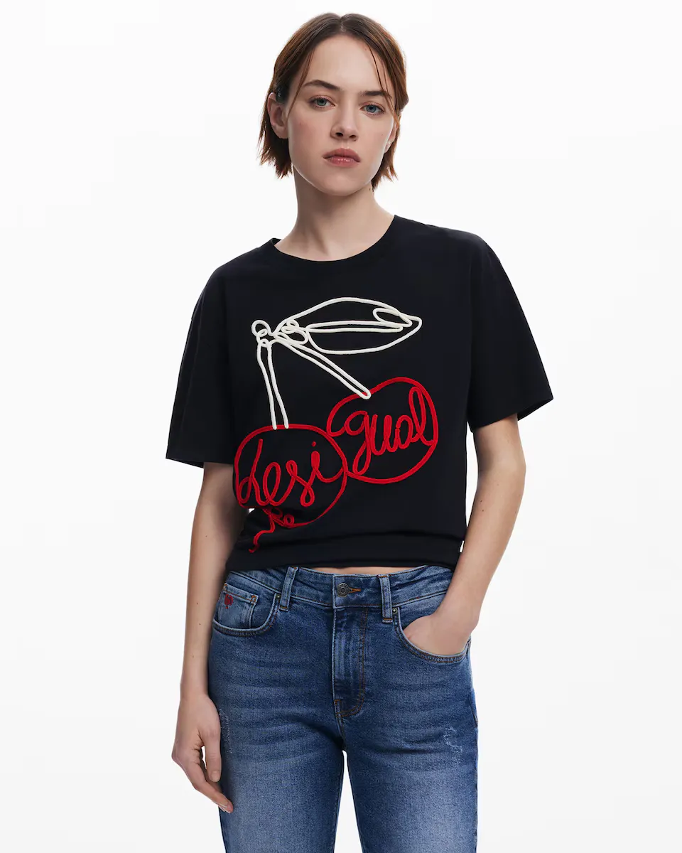 

Женская вишневая вельветовая футболка Desigual, черный