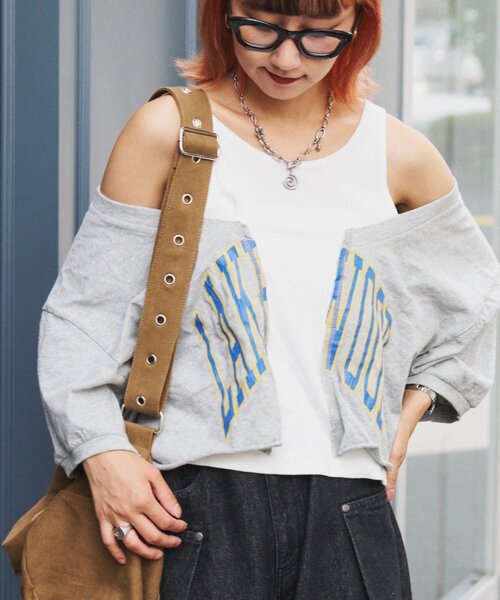 

Футболка с открытыми плечами и полурукавами Etsinta Remake, серый