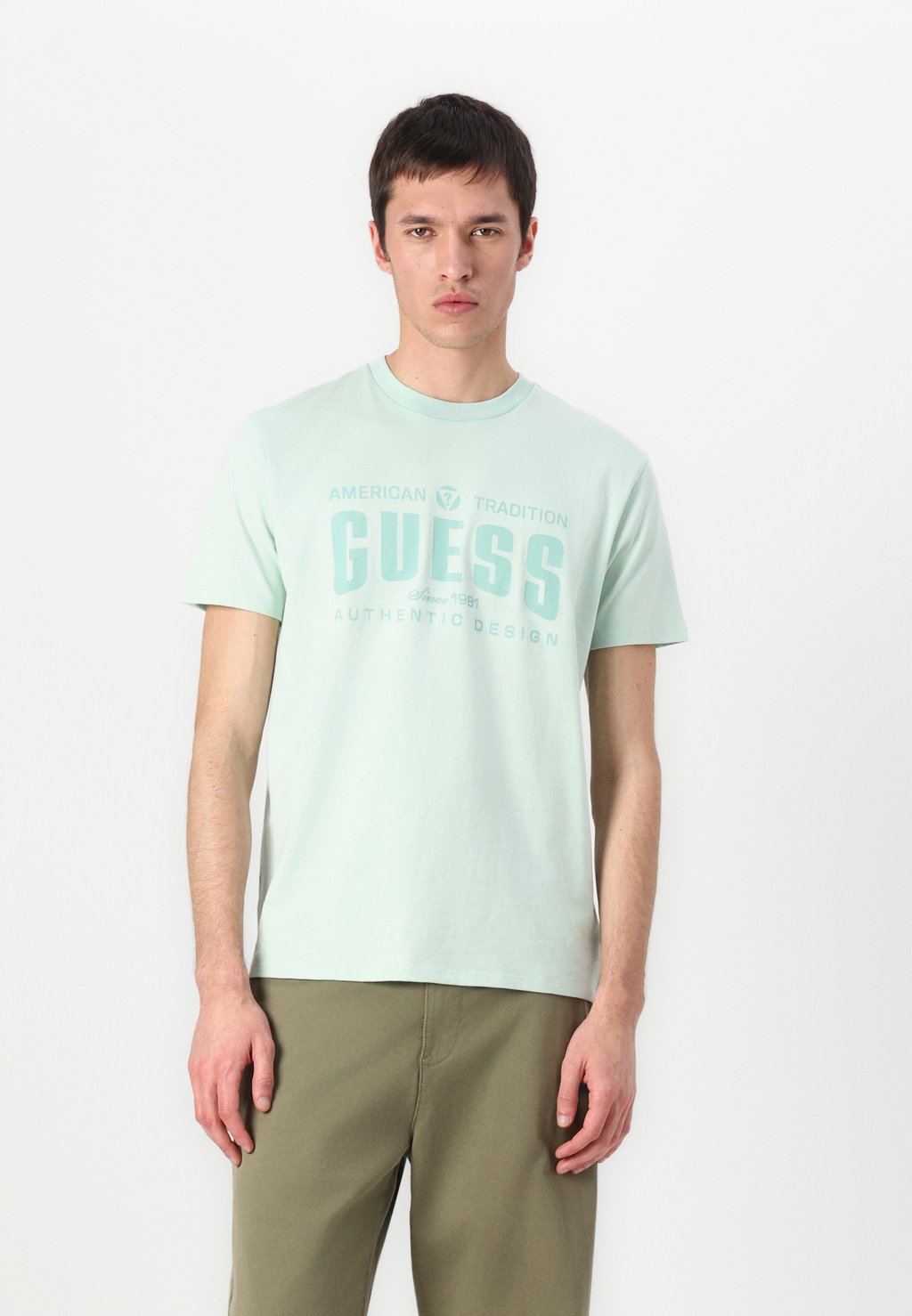 

Футболка с принтом TRADITION TEE Guess, светло-голубой