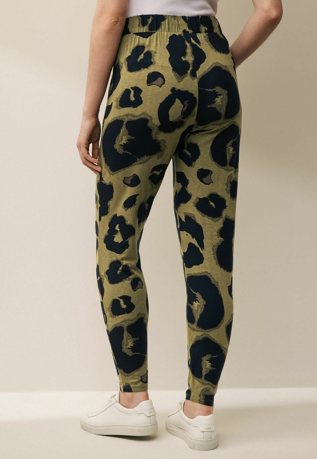 

Спортивные брюки JOGGERS TALL REGULAR FIT Next, зеленый