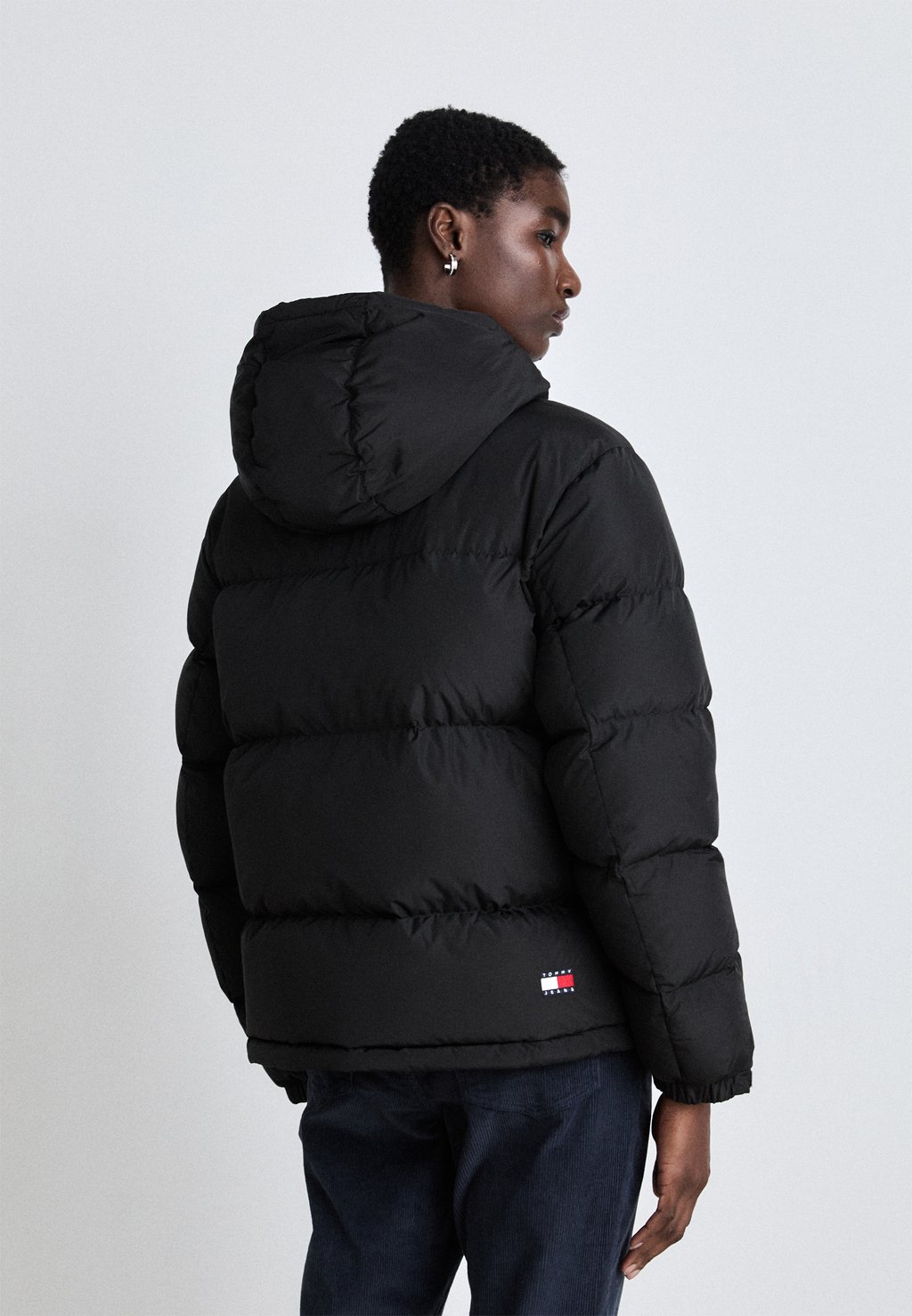 

Пуховик ALASKA PUFFER Tommy Hilfiger, черный