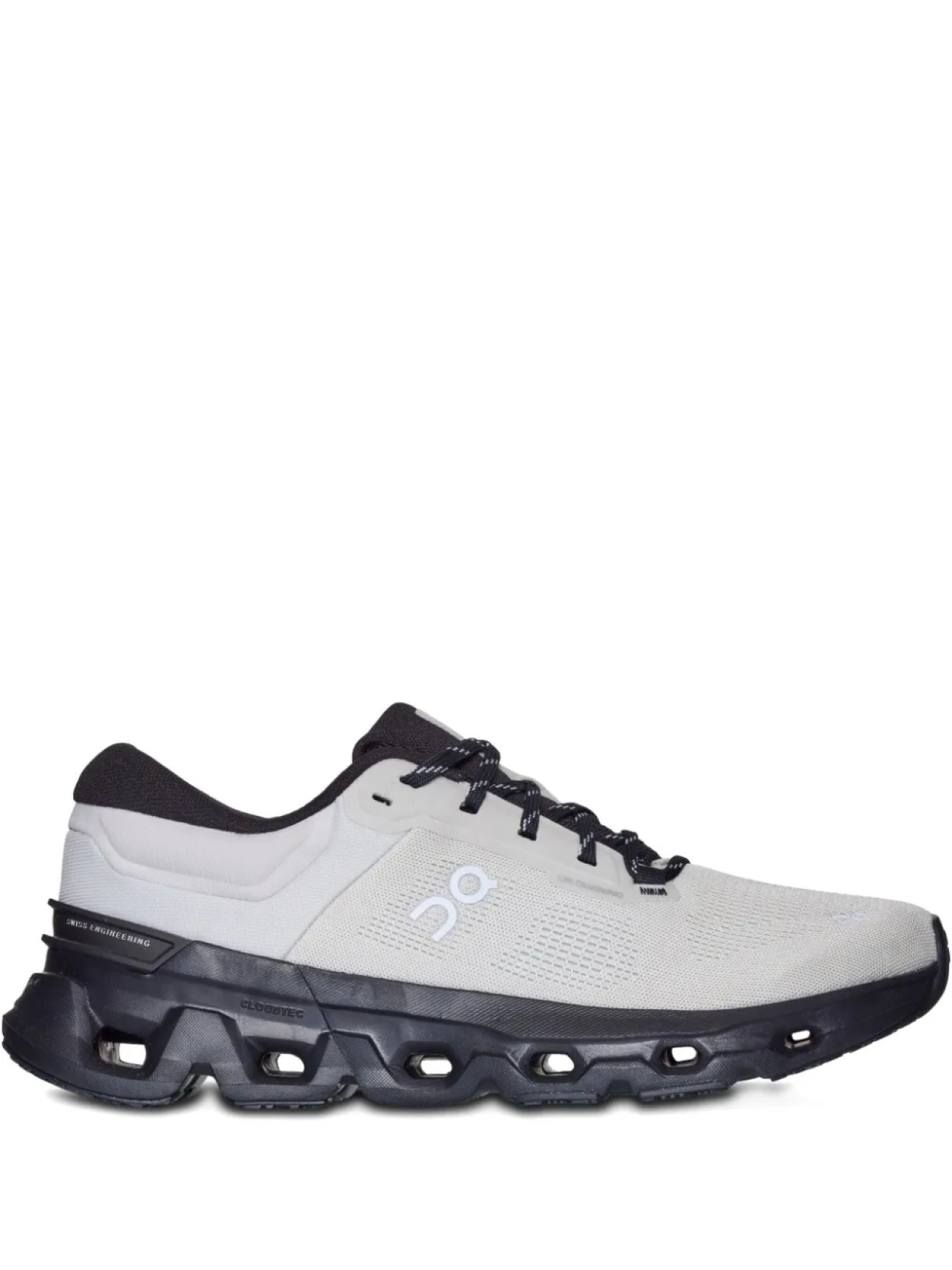 

On Running кроссовки Cloudflyer 5 Wolf/Black, серый
