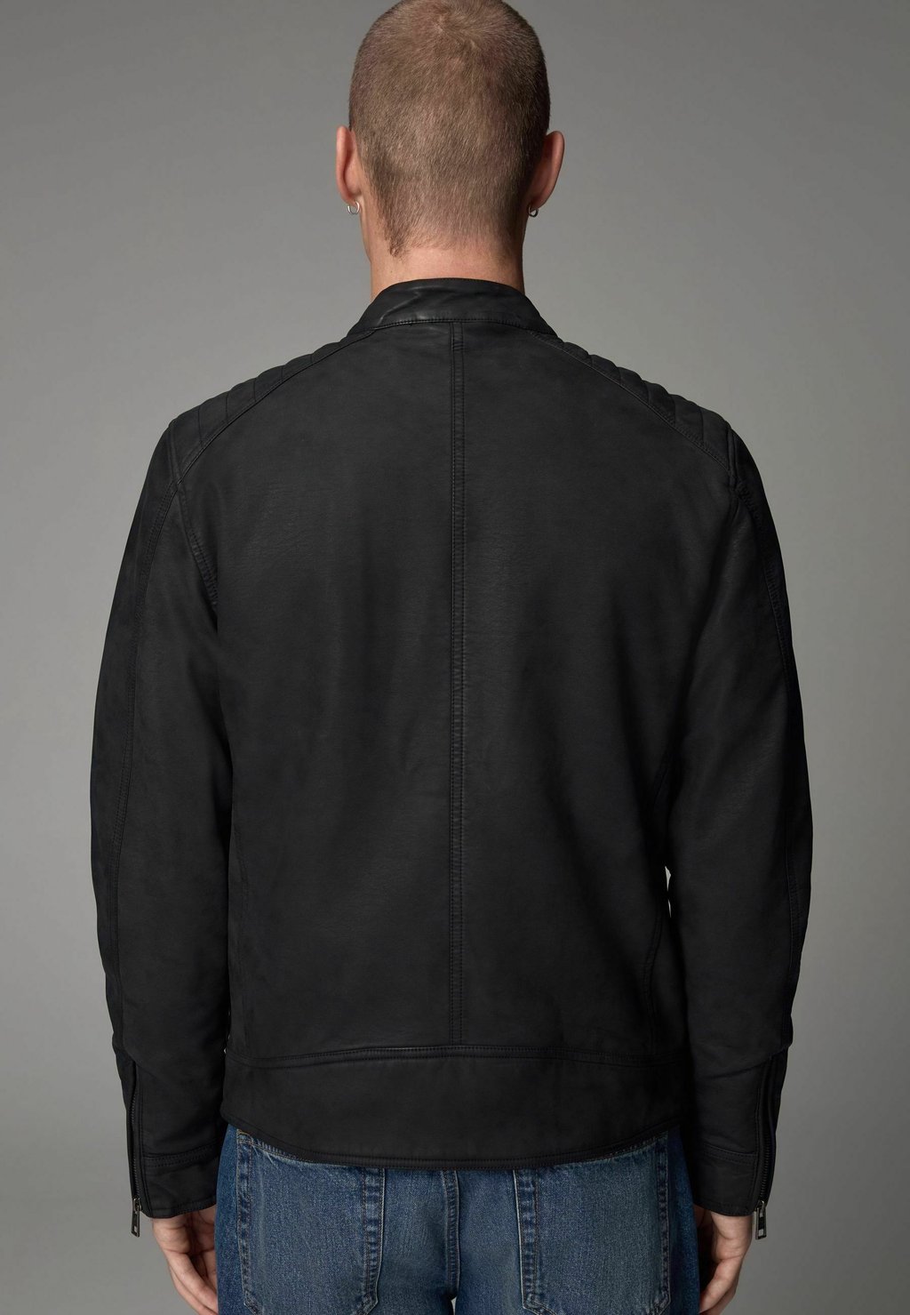 Куртка из искусственной кожи REGULAR FIT Next, черный — фото 4