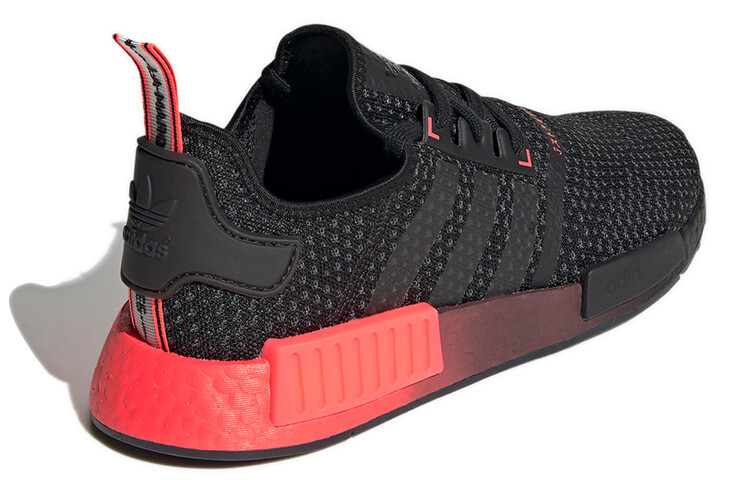 Кроссовки Adidas Originals Nmd R1 Core Black Signal Pink — фото 4