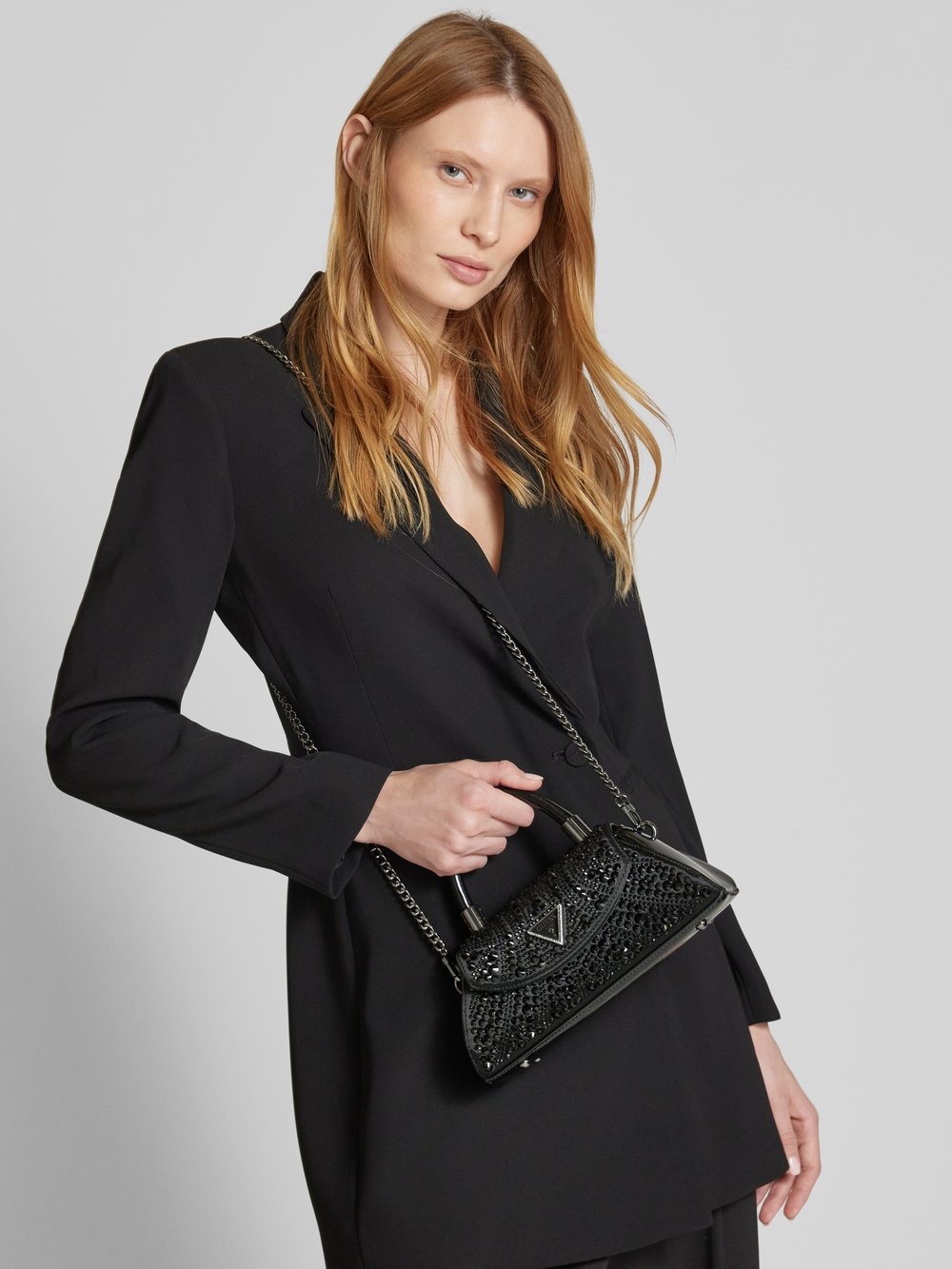 

Сумочка с этикеткой, модель 'BEAUVOIR' Guess, черный