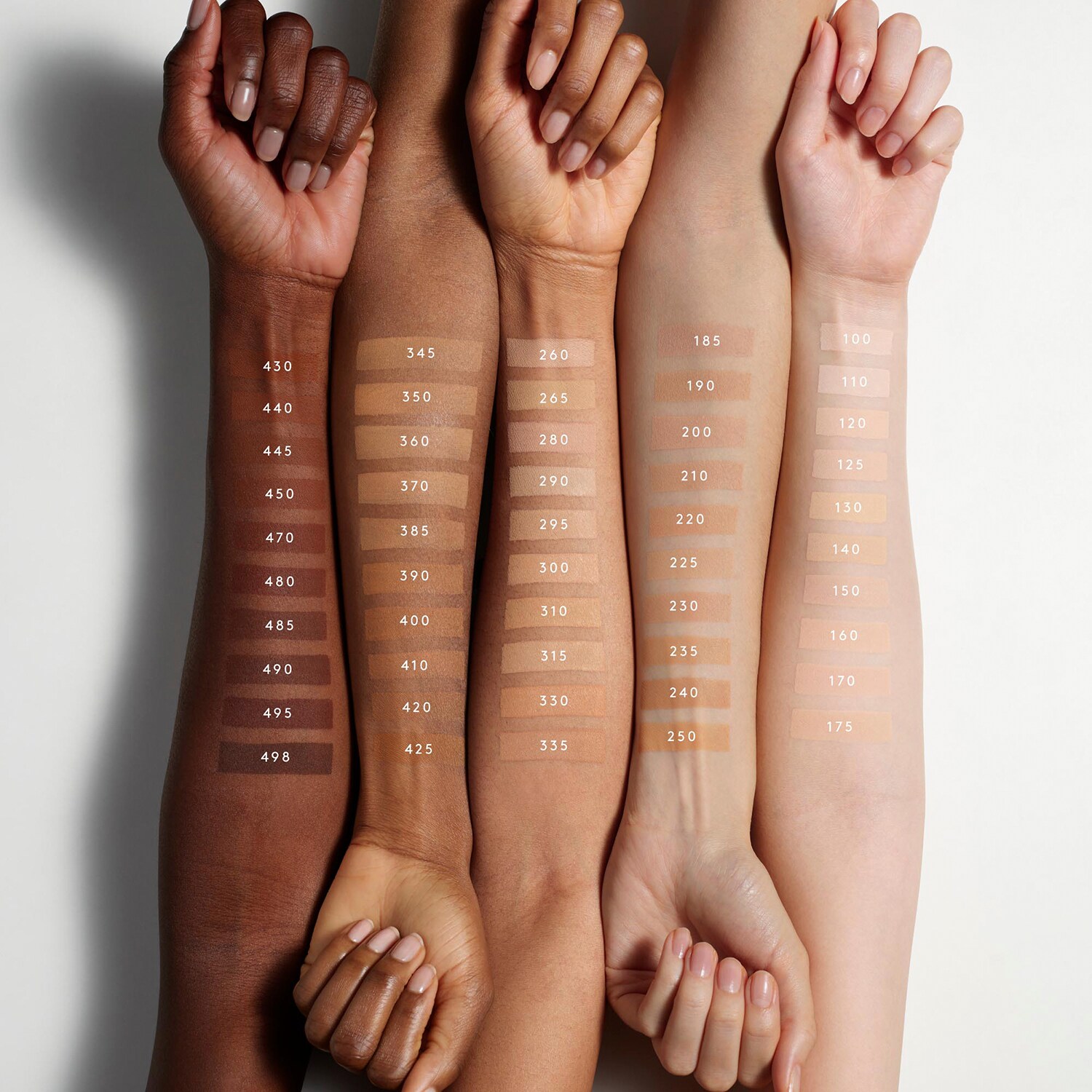 Тональная основа Pro Filt'r Soft Matte Longwear Foundation Fenty Beauty, 490 (32 ml) — фото 2
