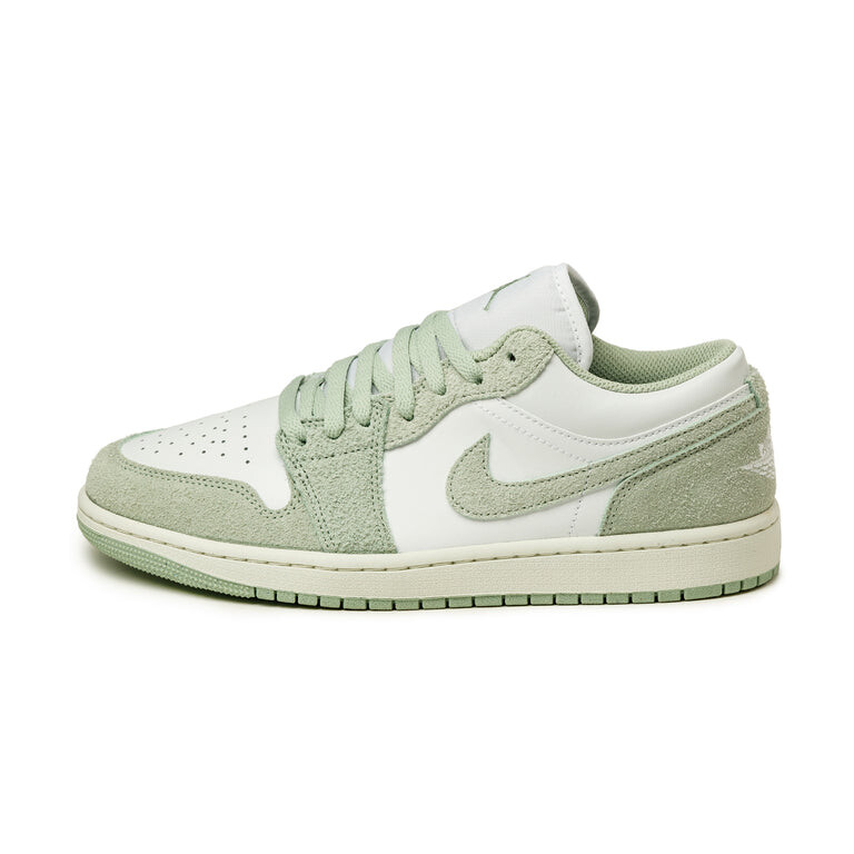 

Кроссовки Nike Air 1 Low Se Jordan, белый
