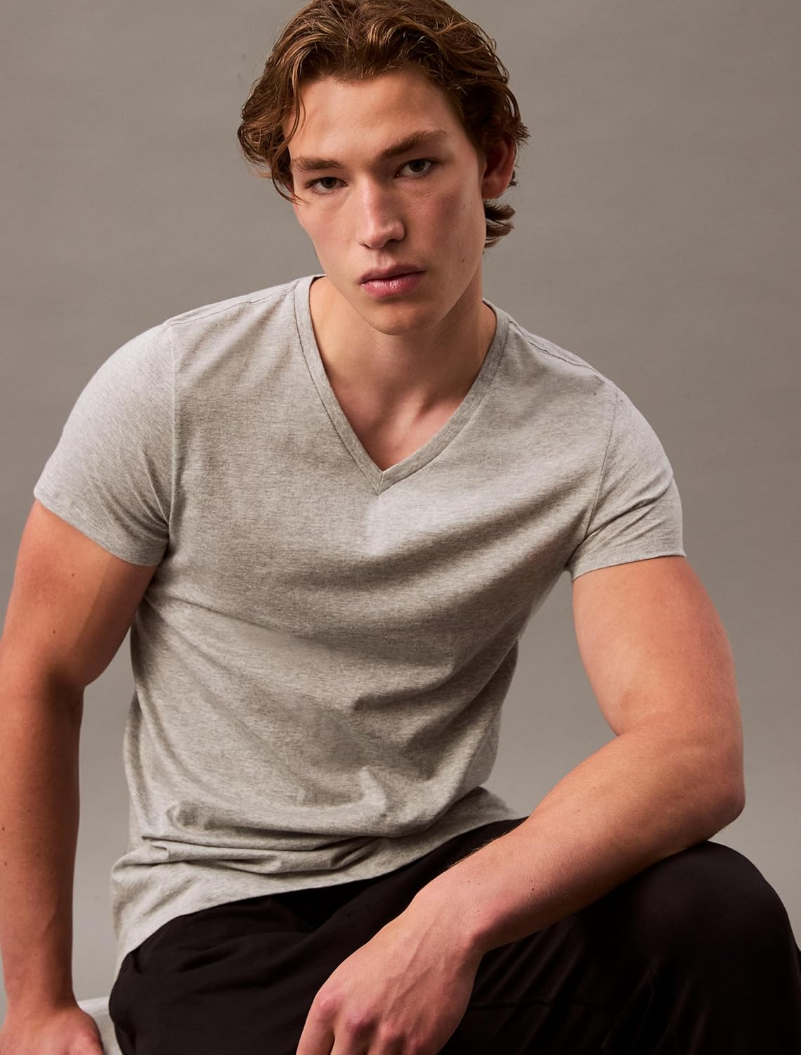 Комплект из 3 мужских классических хлопковых маек Calvin Klein, Black, Grey Heather, White Vneck — фото 3