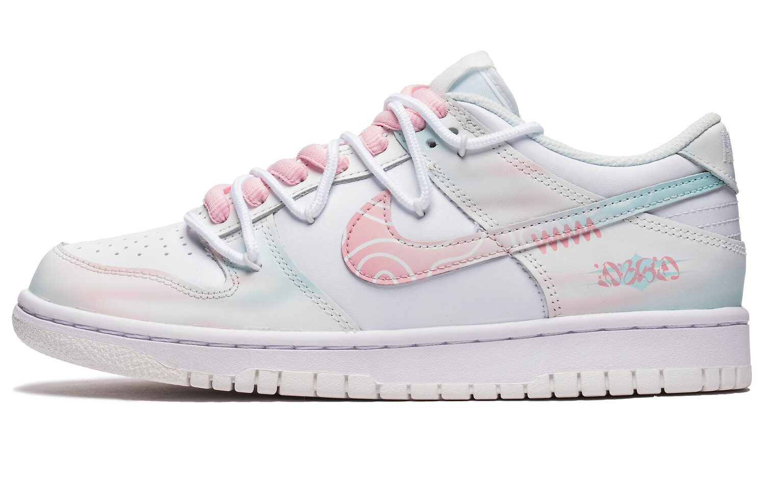 

Кроссовки Nike Dunk Skateboard Shoes Women's Low-Top White, белый