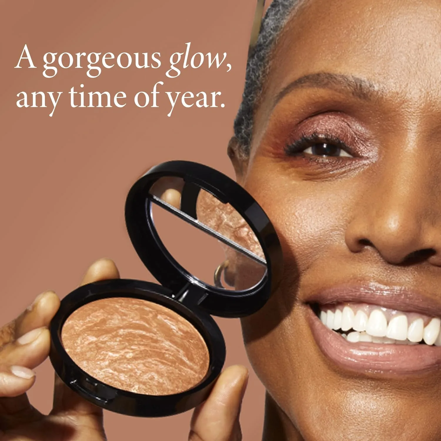 Многофункциональная кисть для бронзера LAURA GELLER NEW YORK Bronze-n-Brighten, Deep + Classic., Deep + Classic Bronzer Brush — фото 4