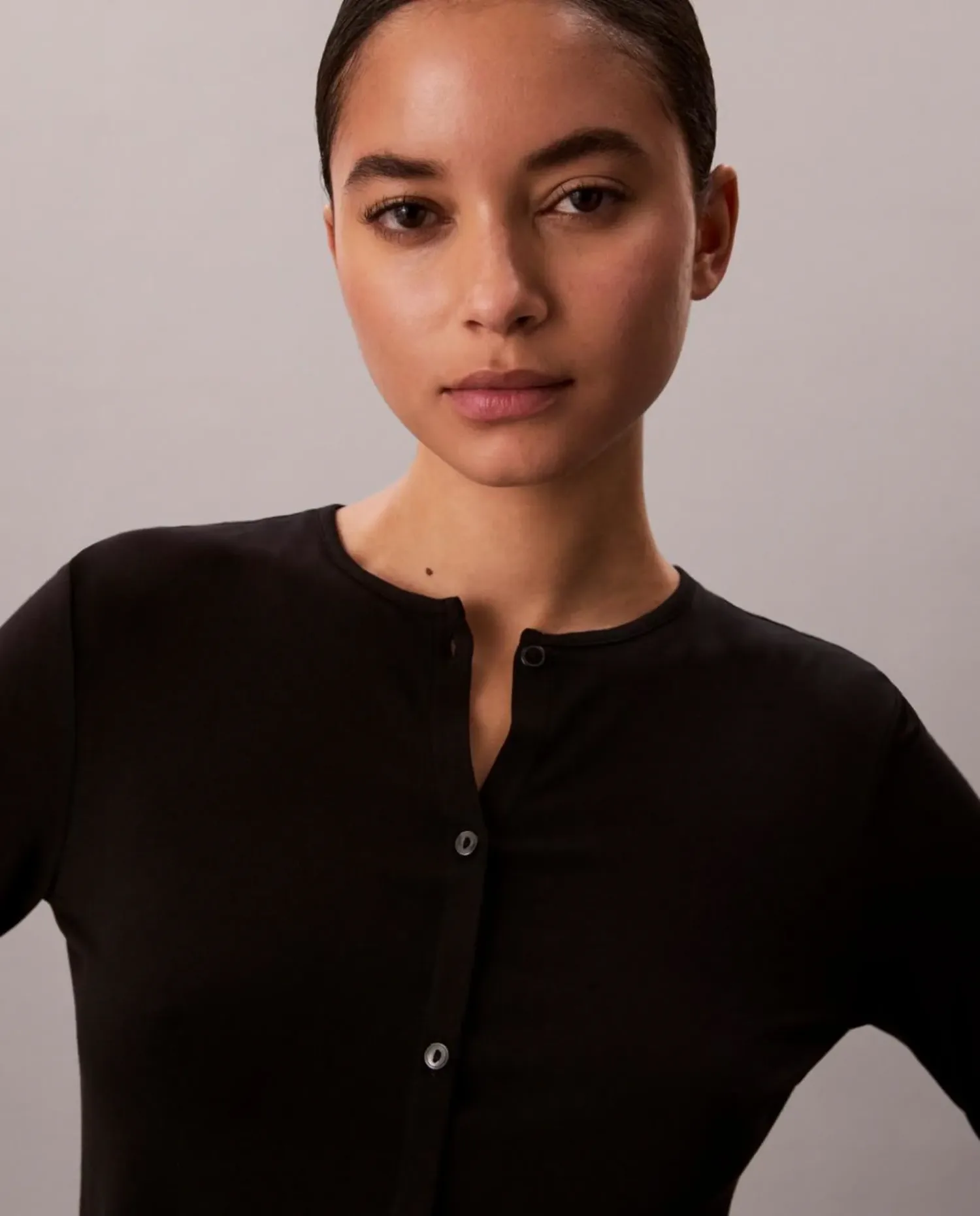 Кардиган с длинными рукавами из ультра-мягкого модала Calvin Klein, черный — фото 2
