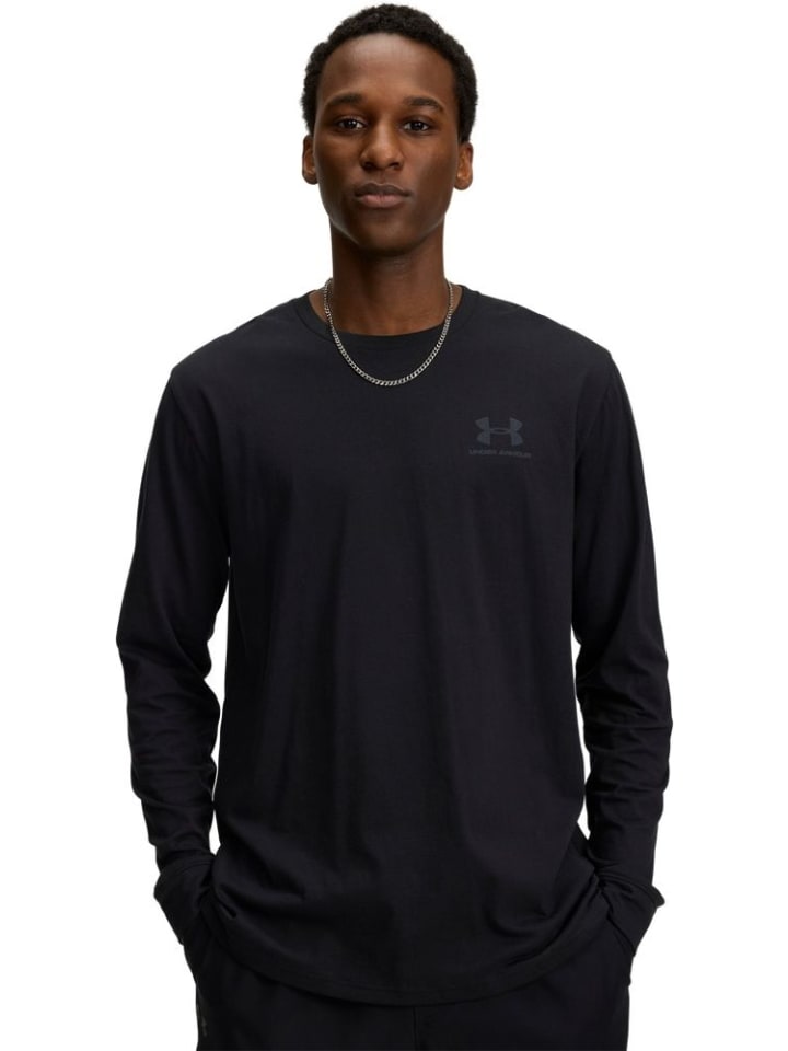 

Спортивная футболка "Sportstyle Left Chest Longsleeve" черного цвета Under Armour
