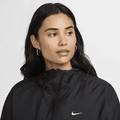 Куртка Nike Sportswear Classic Wovens, черный/белый — фото 3