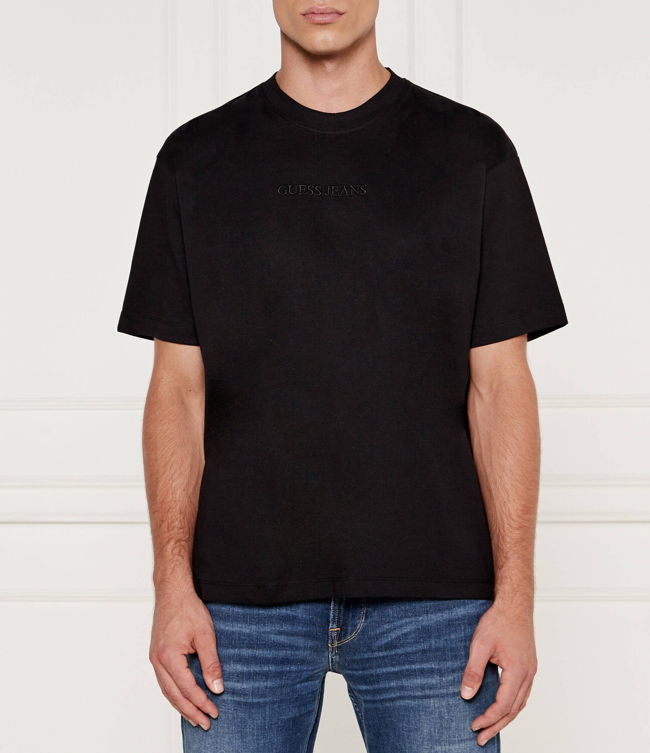 

Футболка Guess Jeans Oversize fit, черный