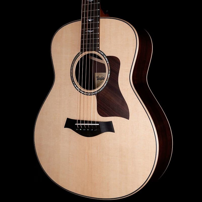 

Акустическая гитара Taylor GT 811 Acoustic Indian Rosewood Body Ebony Board Natural
